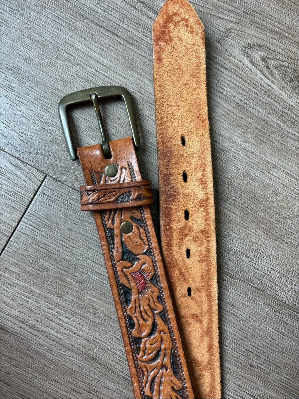 Vintage J. Crew Western Tooled Floral Full Grain Leather Belt Brass Buckle 40673